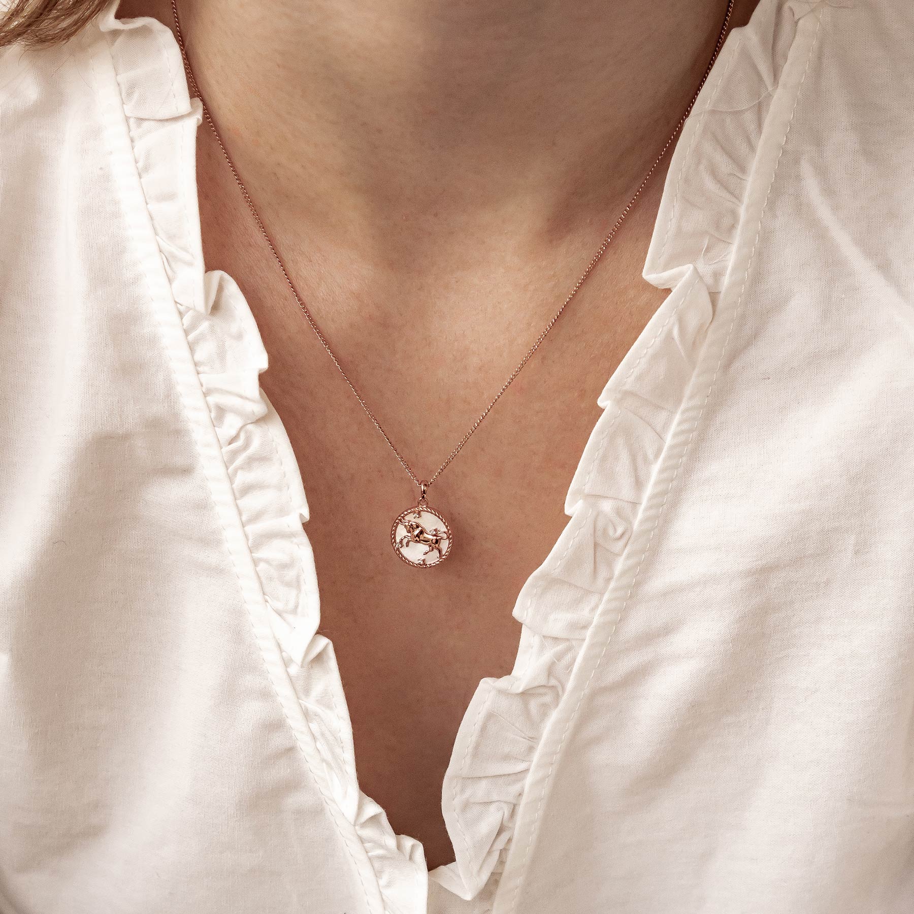 Collier pendentif zodiaque Taureau